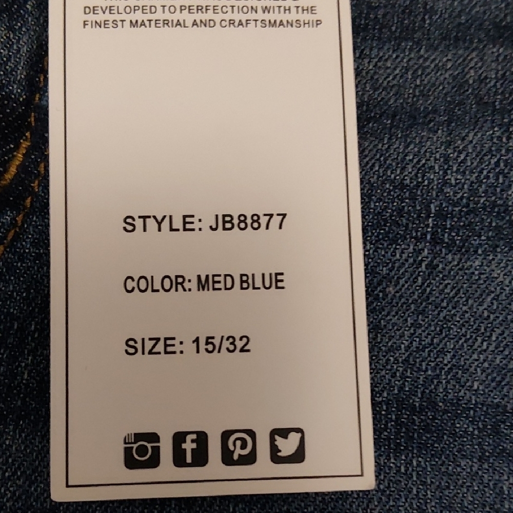 Judy Blue Dark Wash Ripped Skinny Jeans - Picture 5 of 6